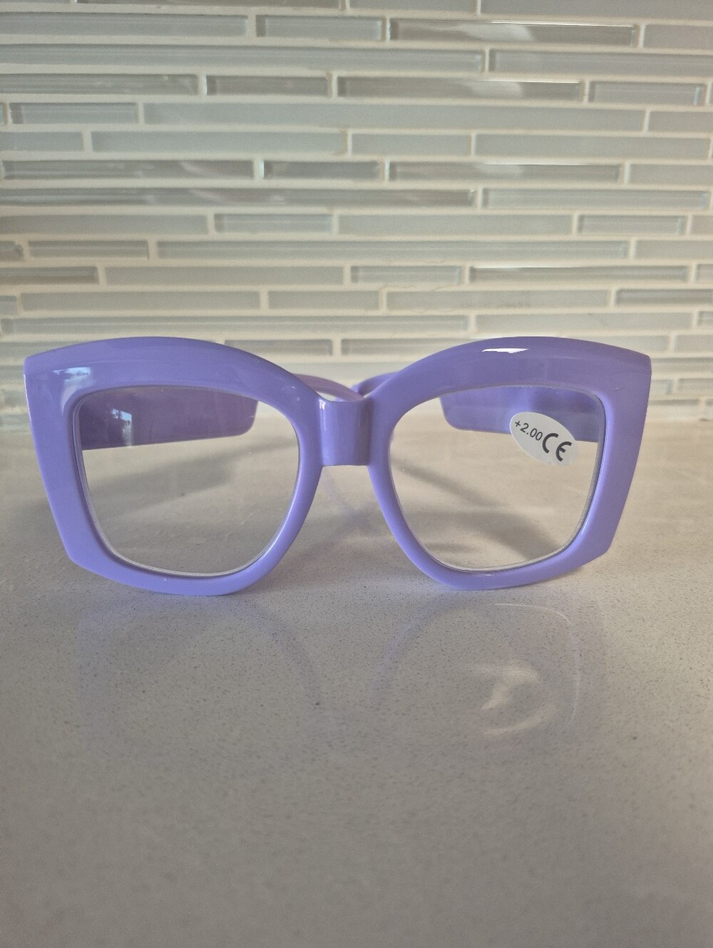 BIG BOLD LILAC READERS 2.00 NEW